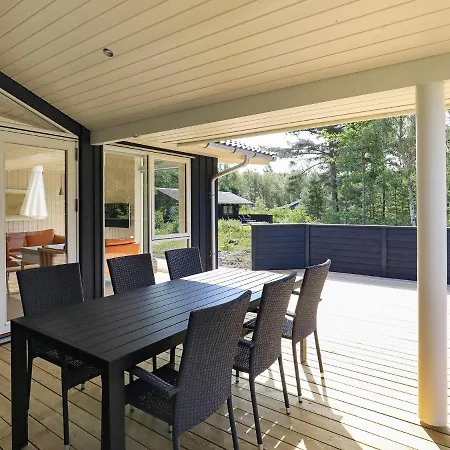 Modern Beach Retreat In Osterby-By Traum *